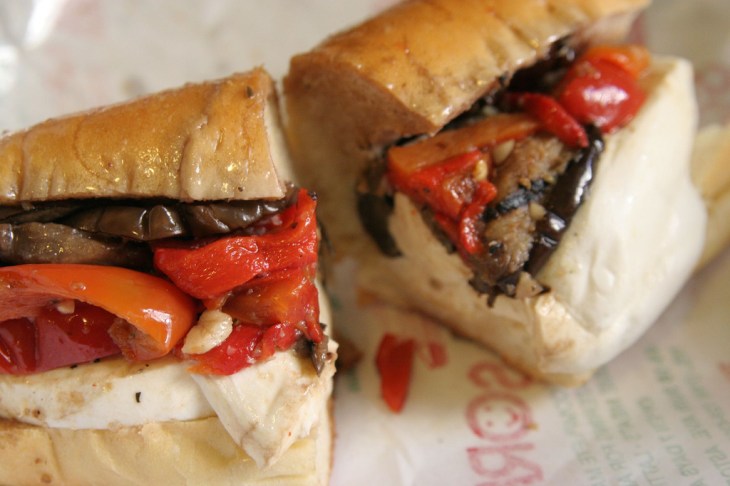 2074502093_7f6d157a2b_b